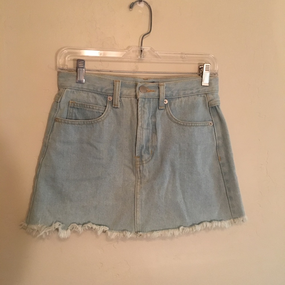 Cutoff Lightwash Denim Skirt